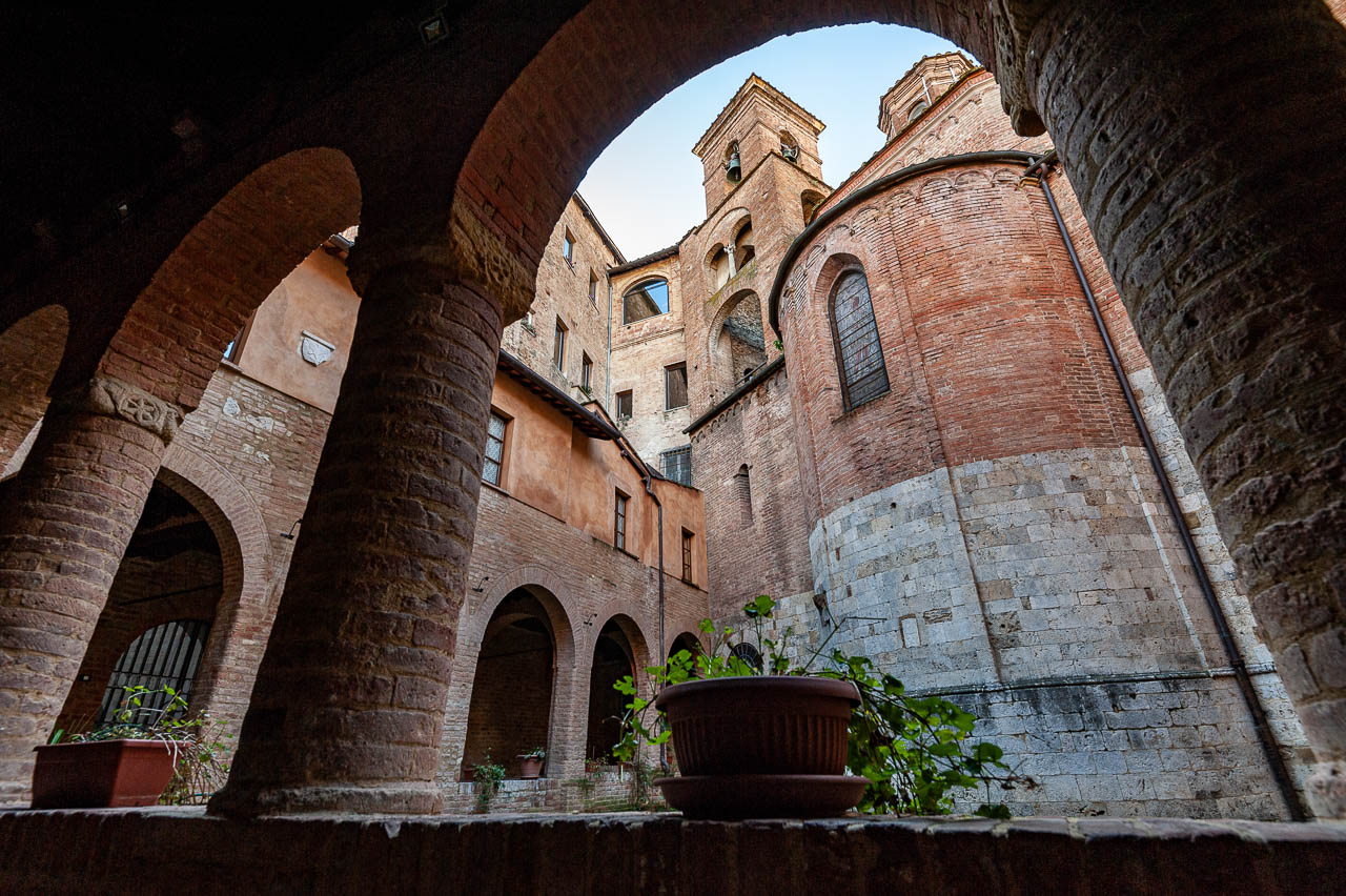 Chiostro della chiesa di San Cristoforo Duccio Fiorini